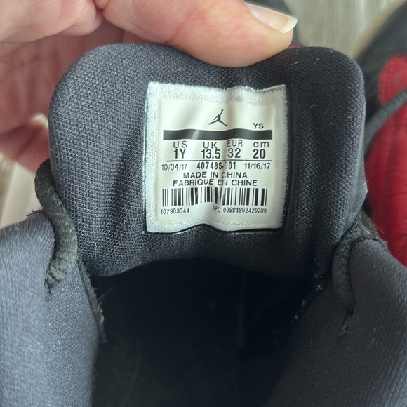 Air Jordan Pro Strong Gym Red & Black Sneakers Youth 1 - Picture 7 of 8